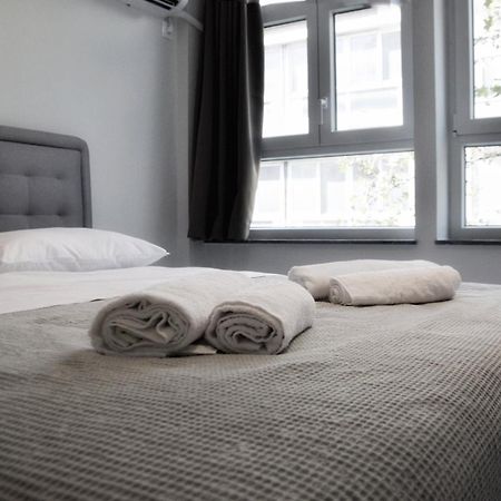 Andriiaanii Apartment アテネ エクステリア 写真
